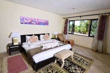Diani Reef Beach Resort & Spa