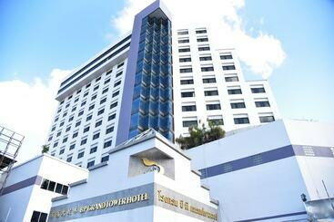 هتل Bp Grand Tower