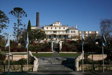 בית מלון כפרי Carrington