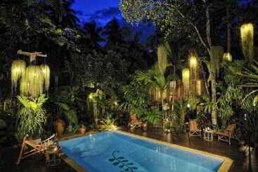 فندق Fern Paradise