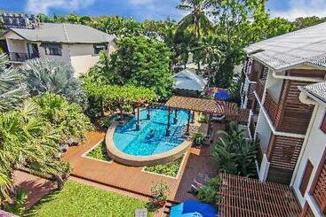 هتل Freestyle Resort Port Douglas