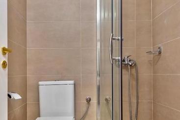 هتل Halaris Rooms