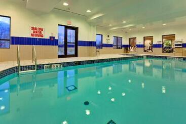 Holiday Inn Express Hotel & Suites Brockville, An Ihg