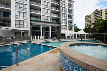 هتل Ipanema Resort Surfers Paradise