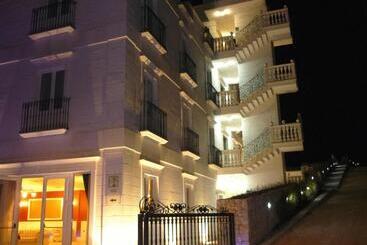 ホテル Madonna Delle Grazie