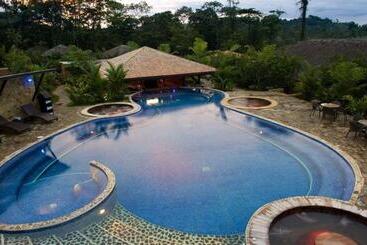 Отель Hideaway Rio Celeste