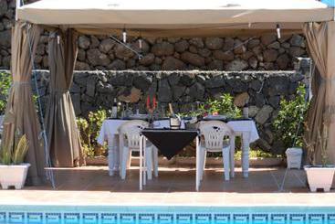 ホテル Rural La Correa Del Almendro & Bubble Experience   Adults Only