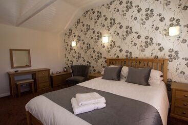 酒店 The Crown Inn