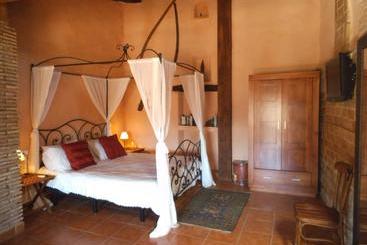 La Casa Mora