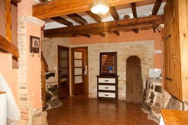 La Casa Mora