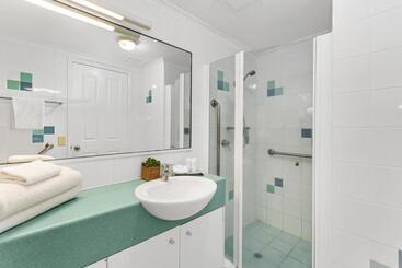 Mariners North Holiday Apartments