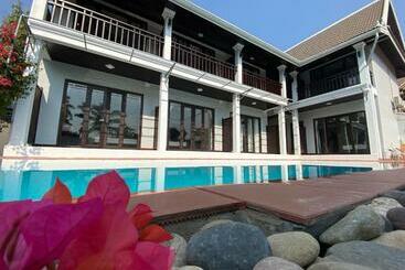 بنسيون Meunna Boutique