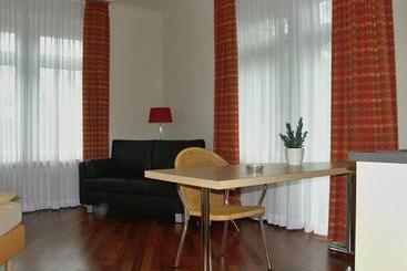 Accademia Apartments