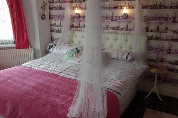 צימר A&p At The Sheron House