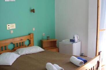 Отель Eva Marina