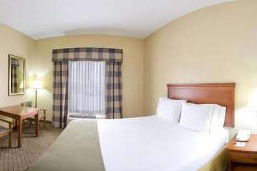 فندق Holiday Inn Express & Suites   Greenwood By Ihg