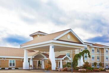 فندق Holiday Inn Express & Suites Iron Mountain, An Ihg