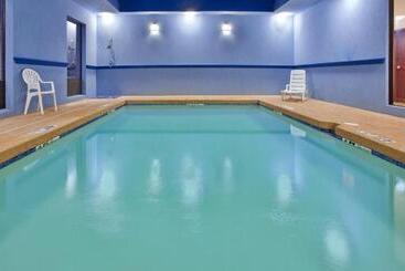 هتل Holiday Inn Express & Suites Laurel, An Ihg