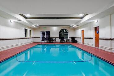 Holiday Inn Express Hotel & Suites Oroville Lake By Ihg