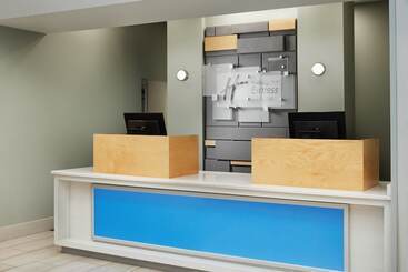 Holiday Inn Express Hotel & Suites Panama City Tyndall By Ihg