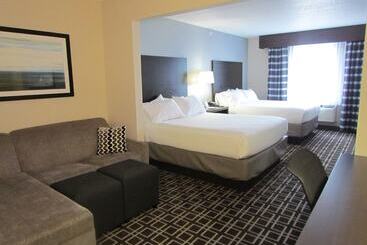 Отель Holiday Inn Express Le Claire Riverfront Davenport, An Ihg