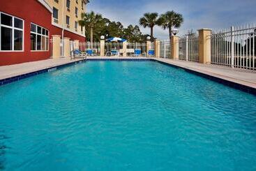 فندق Holiday Inn Express St. Petersburg North / I 275, An Ihg