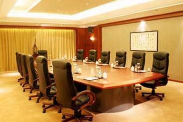 هتل Ramada Plaza Wuxi