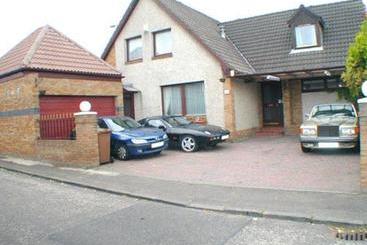 Marchfield Guest House