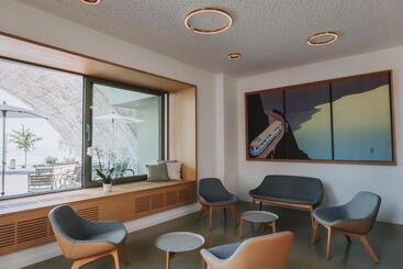 Montreux Youth Hostel