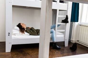 2b Hostel & Rooms