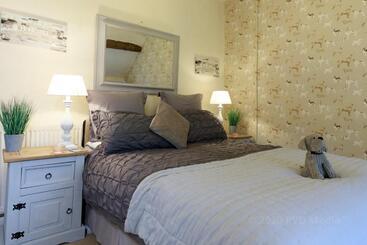 בית פרטי Church Farm