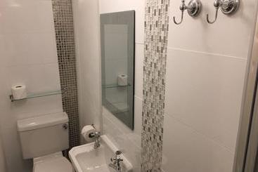 簡易ホテル Otto Craven  & Spa