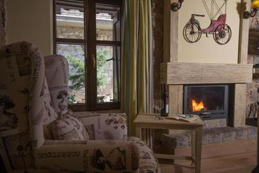 هتل Alexandros Guesthouse