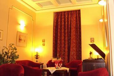 Astoria Hotel Traditional