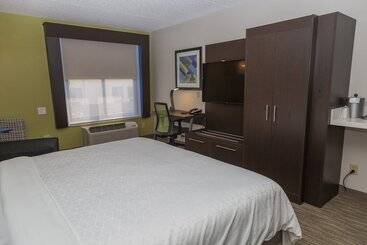 فندق Holiday Inn Express Clayton Southeast Raleigh, An Ihg
