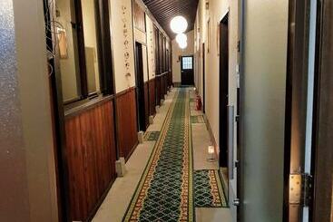 هتل Yufuin Onsen Hasuwa Inn