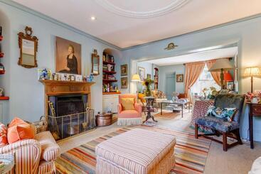 Bed and Breakfast Heron House