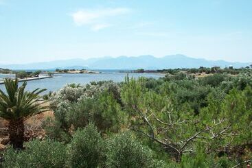 Elounda Sunrise Apartments