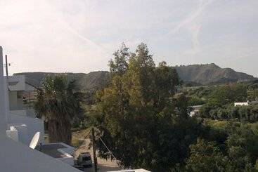 ツーリストアパートメント Fania Apartments