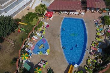 Fili Hotel Apartments