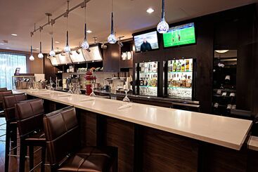 בית מלון כפרי Courtyard By Marriott Halifax Downtown