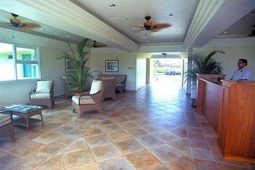 هتل El Faro Suites & Conference Center 