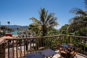 Отель Praia Do Portinho