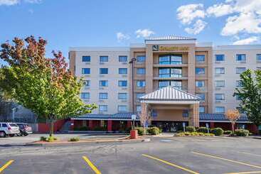 فندق Quality Inn Bostonrevere