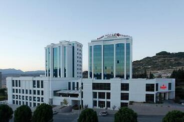 هتل Ramada Plaza By Wyndham Kahramanmaras