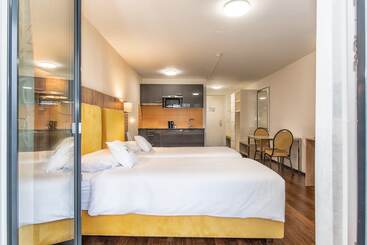 ホテル Residence Loren  Contact & Contactless Checkin