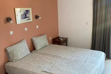 Апартаменты Cannon Studios & Rooms