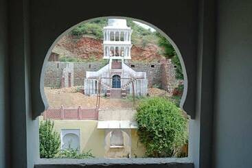 Hotel Bassi Fort Palace