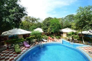 فندق The Heritage Village Resort