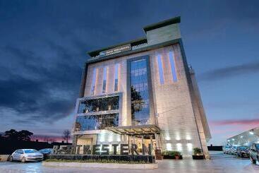 ホテル Best Western Summerlea